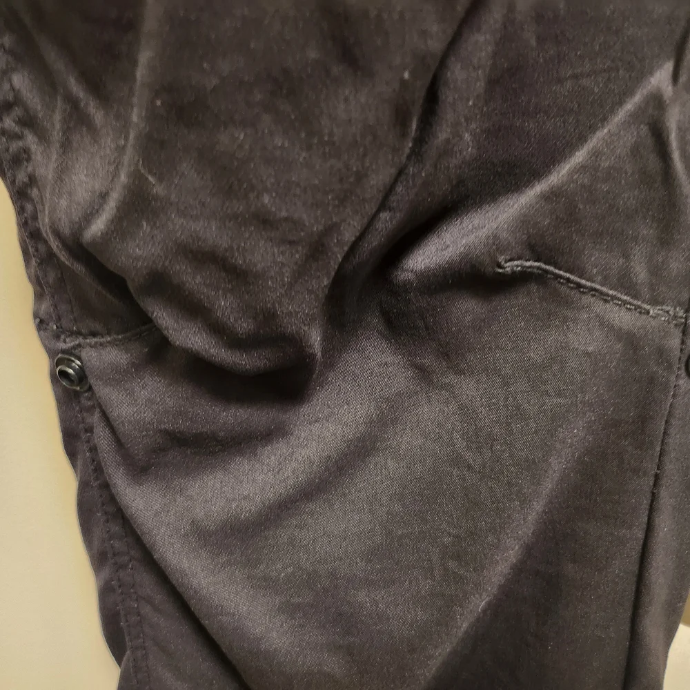 Prana Halle Women's Straight-Leg Hiking/Activewear Pants in Charcoal Black - Picture 6 of 6